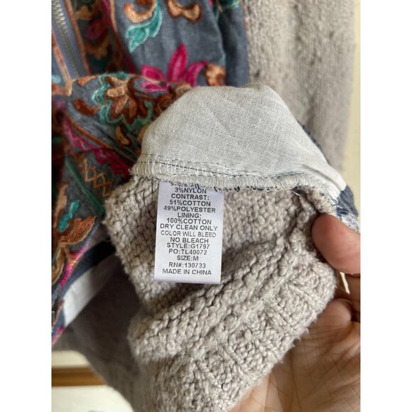 UMGEE Size Medium Knit Full Zip Cardigan Sweater Jacket Embroidered Floral Boho - Picture 6 of 6